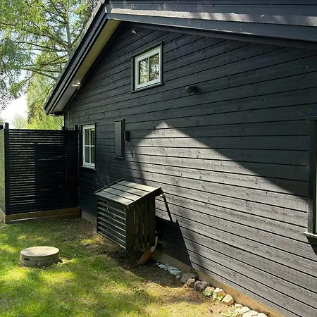 Сasa de vacaciones With Outdoor And Sauna In Rageleje Vejby